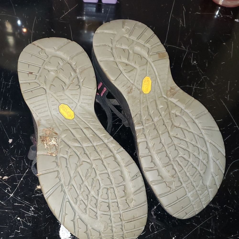 Chacos - Picture 3 of 5